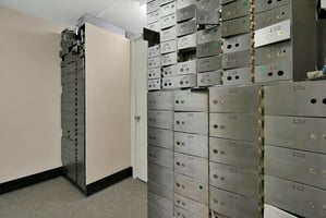 20043556