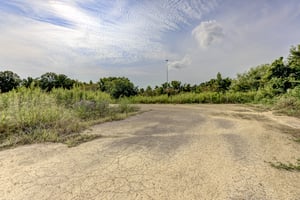27135823
