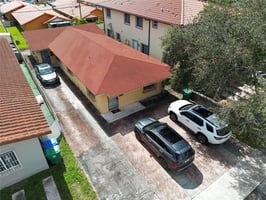 20528402