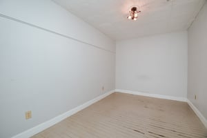 22708373