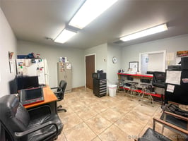 22915308