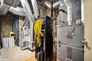 20985820