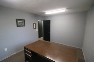 21052218