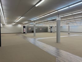 27647576