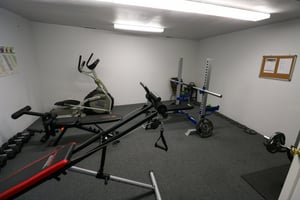 21278085