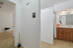 21296583
