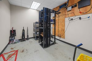21569040