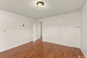 21467564
