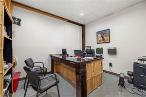 21560972