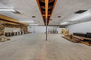 21566004