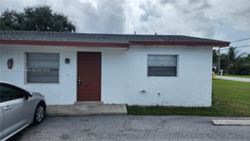 21579586