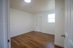 32241542