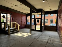 21580833