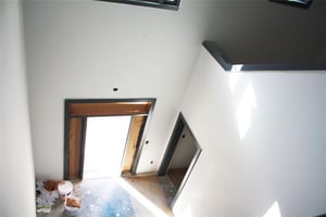 21580877