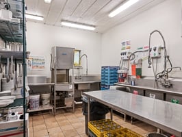 21581077