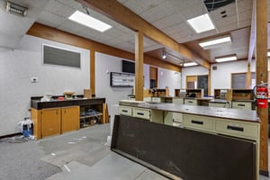 21589476