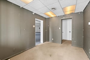 21682033