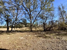 23510200