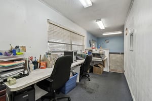 21953649