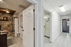 21953641