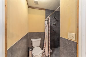 21985934