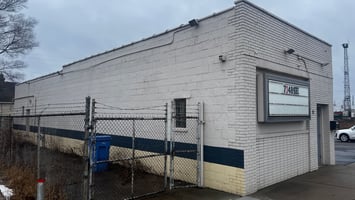 22083842