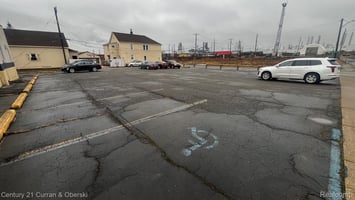 24687808