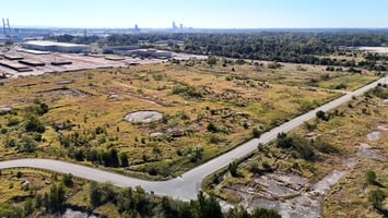 22045390
