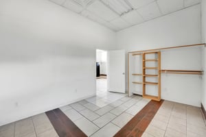 22045349