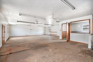 22066558