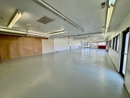 22105989