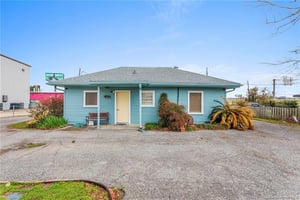 27068404