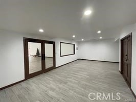 23392304