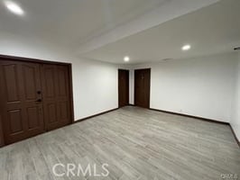 23392303