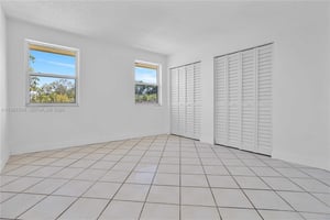 30923682