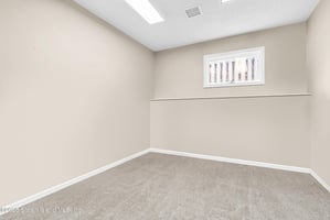31353657