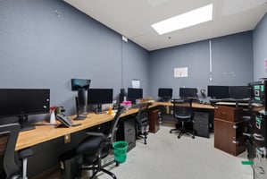22673983
