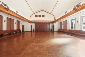 22695734