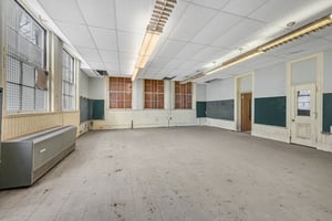 22696935
