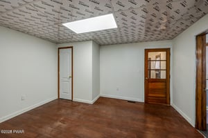 22804060