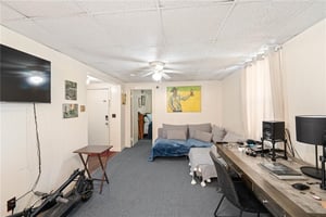 22806211