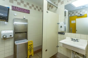 31791664