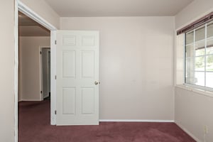 22831519