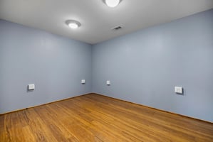 22843302