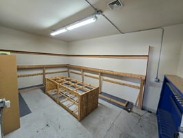 33193302