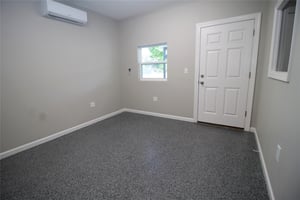 22901519