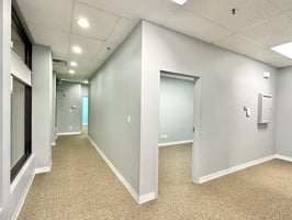 22925352