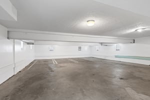 22938231