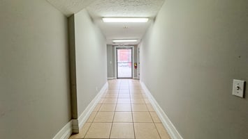 22985046