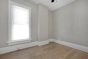 23005284
